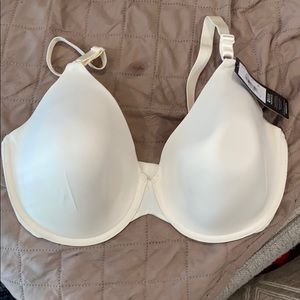 Maidenform bra.
